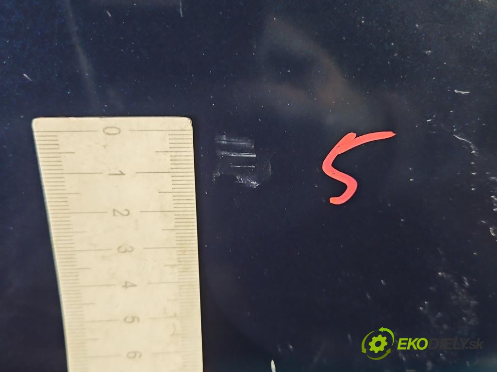 Fiat Freemont 2.0 jtd 170 HP manual 125 kW 1956 cm3 5- dvere zadné pravé  (Kľučka dverí ostatné)