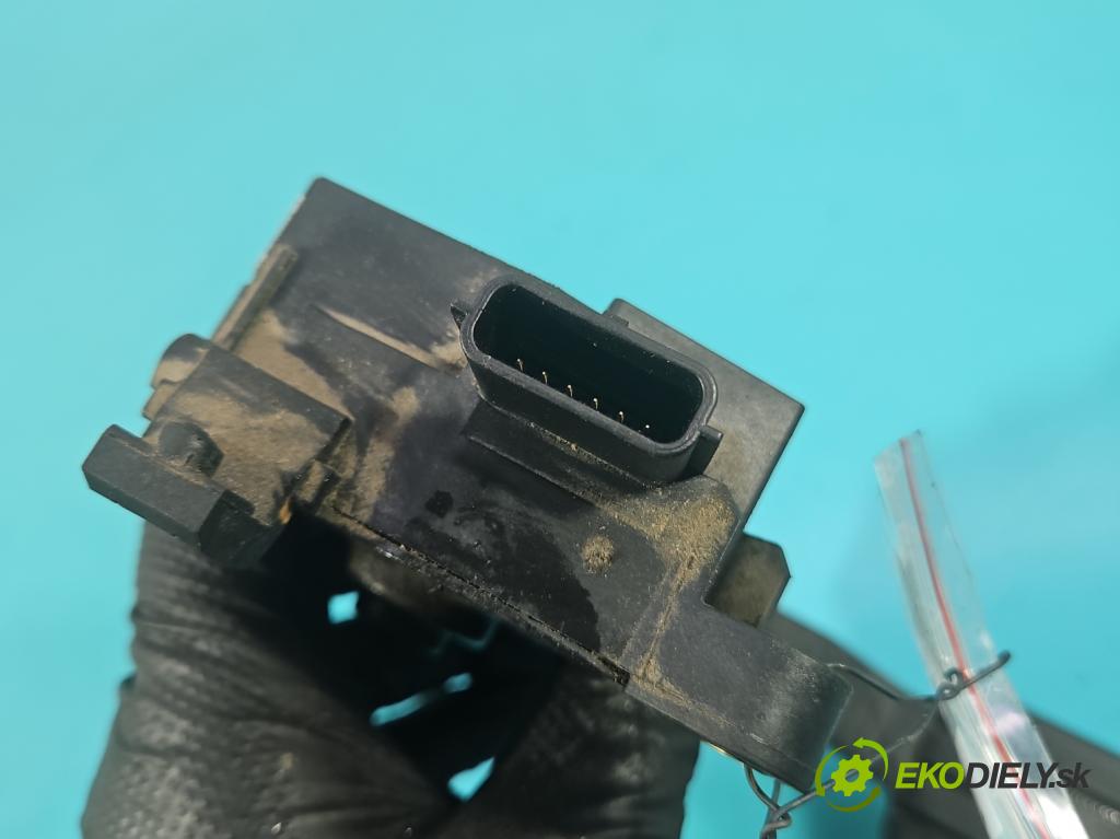 Dacia Dokker 2012- 1.6 16V 102 hp manual 75 kW 1598 cm3 5- pedal plyn: potenciometr: 180021343R