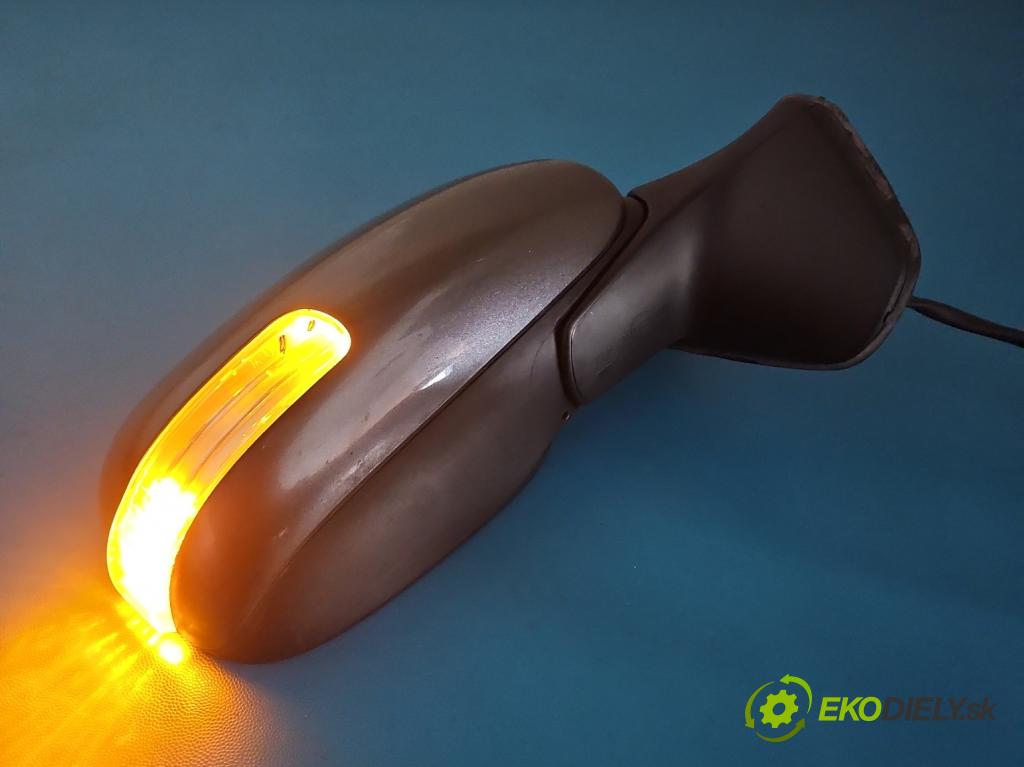 Toyota Auris I 2006-2013 1.3 vvti 99 HP manual 73 kW 1329 cm3 5- zrkadlo pravé  (Kľučka dverí ostatné)