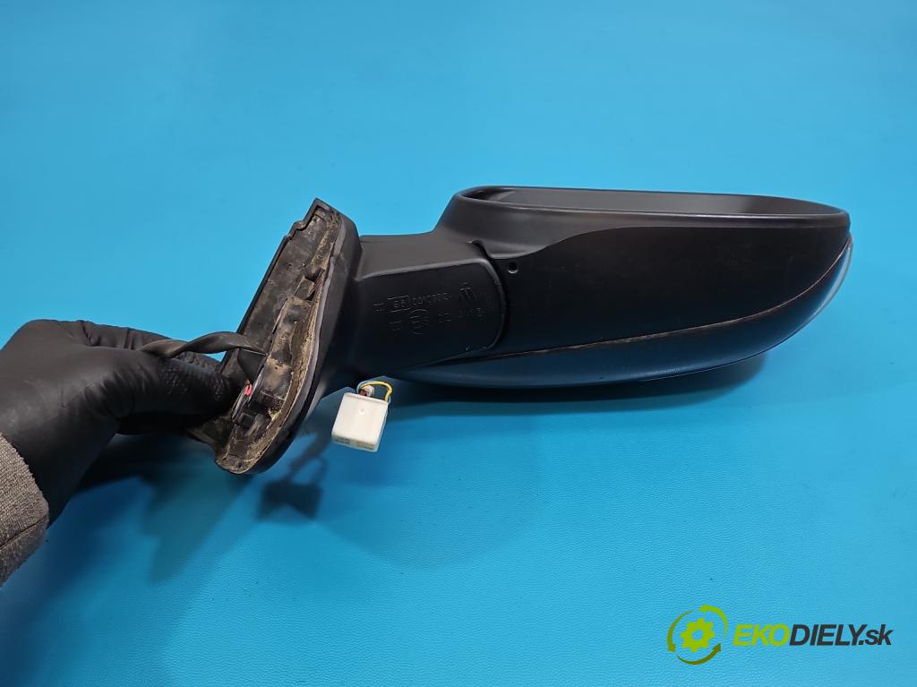 Toyota Auris I 2006-2013 1.3 vvti 99 HP manual 73 kW 1329 cm3 5- zrkadlo pravé  (Kľučka dverí ostatné)