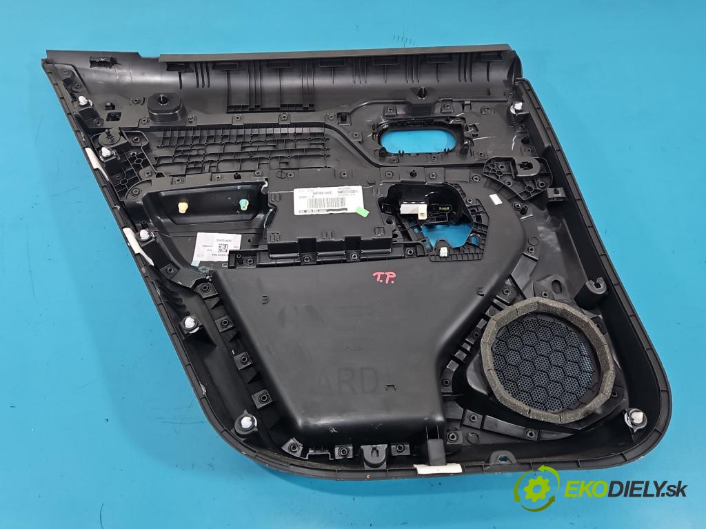 Citroen C5 Aircross 17-25 1.2 T 131 hp manual 96 kW 1199 cm3 5- Tapacír: dveře zadní pravé