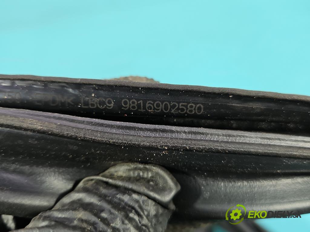 Citroen C5 Aircross 17-25 1.2 T 131 hp manual 96 kW 1199 cm3 5- Těsnění: dveře zadní levé 9816902580 (Karoserie ostatní)