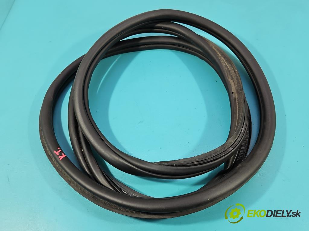 Citroen C5 Aircross 17-25 1.2 T 131 HP manual 96 kW 1199 cm3 5- Těsnění: kufrové dvere 9816904280