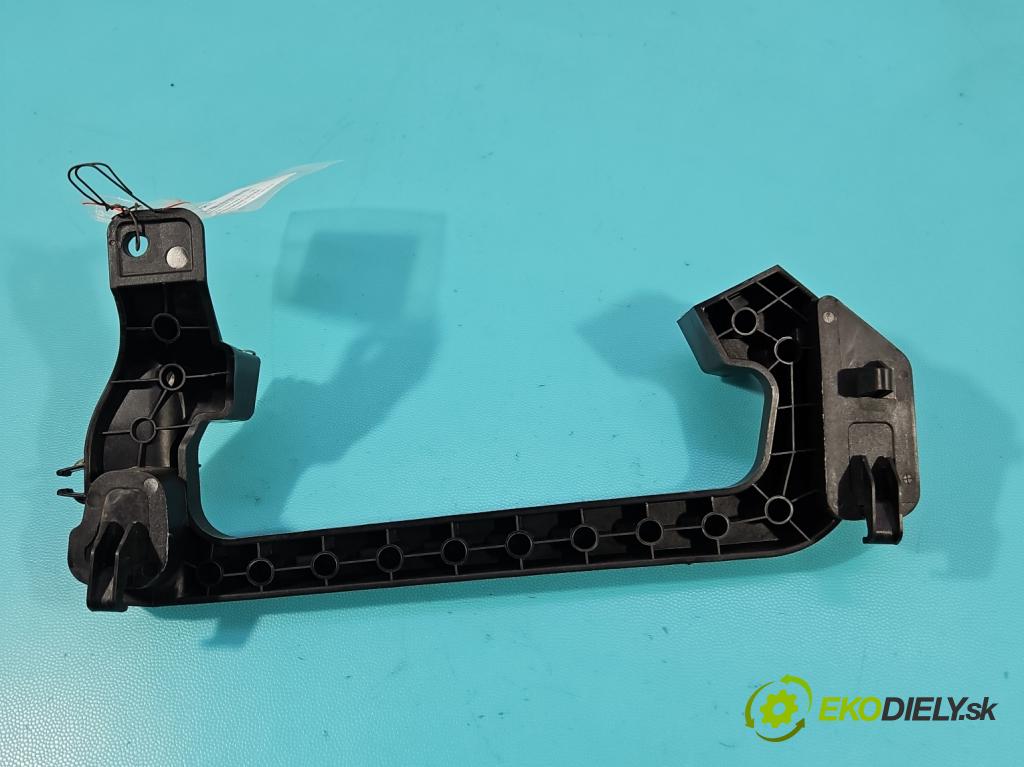 Citroen C5 Aircross 17-25 1.2 T 131 HP manual 96 kW 1199 cm3 5- Upevnenie: 9825169080