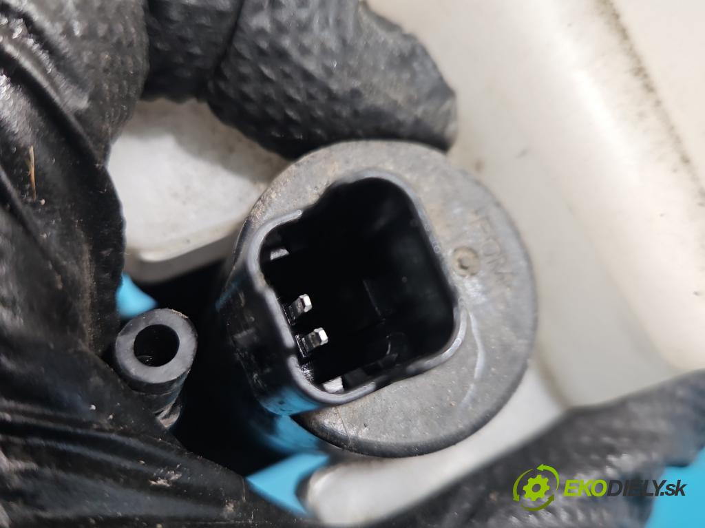 Citroen C5 Aircross 17-25 1.2 T 131 HP manual 96 kW 1199 cm3 5- nádržka tekutina: ostrekovačov 9824265780