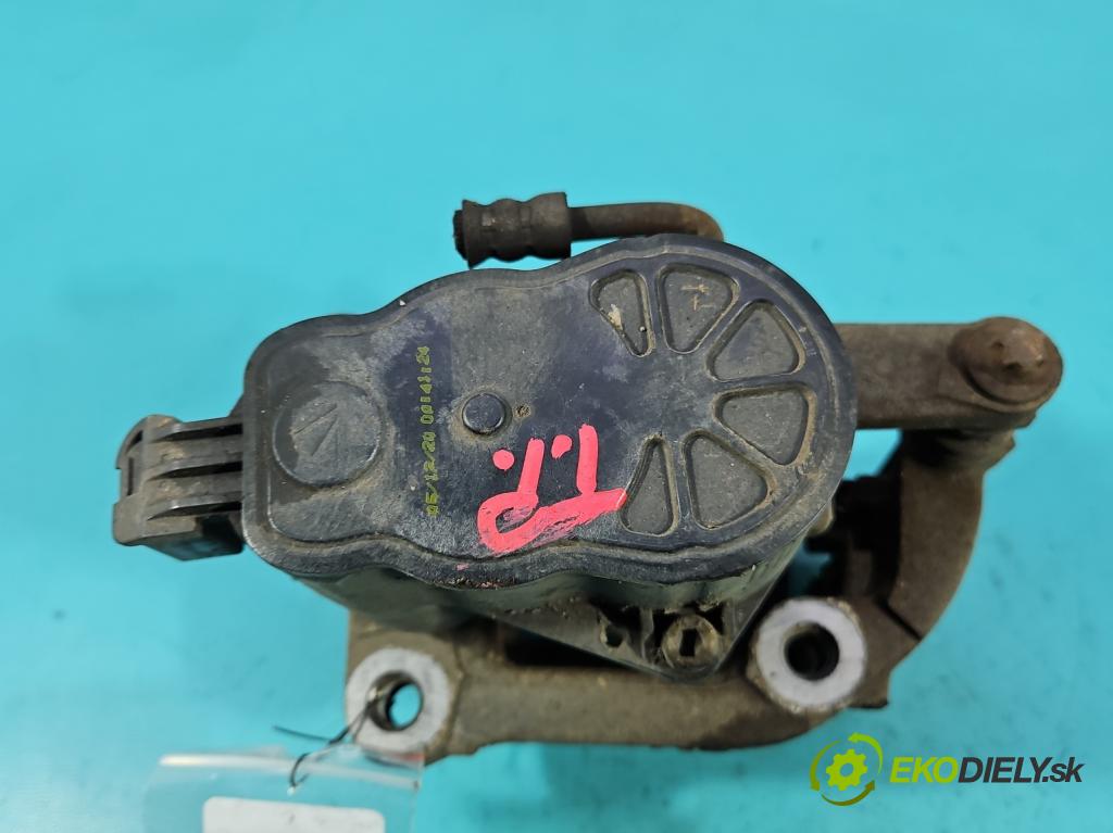 Citroen C5 Aircross 17-25 1.2 T 131 HP manual 96 kW 1199 cm3 5- brzdič zadné pravý 9819060980 (Kľučka dverí ostatné)