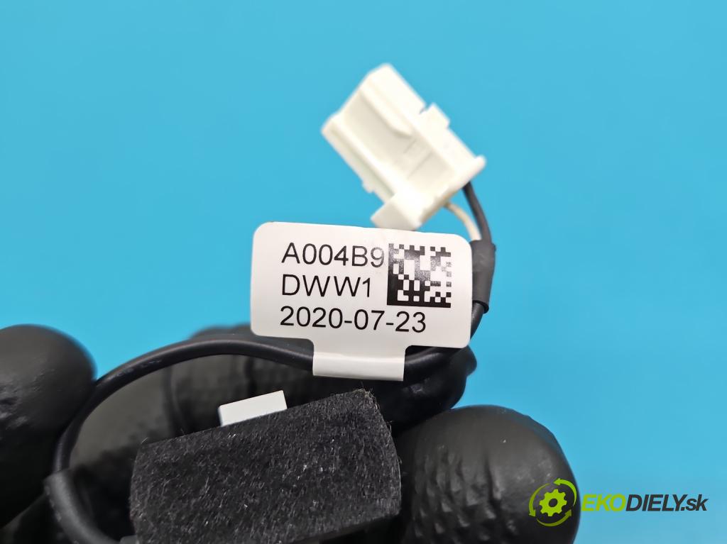 Citroen C5 Aircross 17-25 1.2 T 131 HP manual 96 kW 1199 cm3 5- Mikrofon: A004B9DWW1