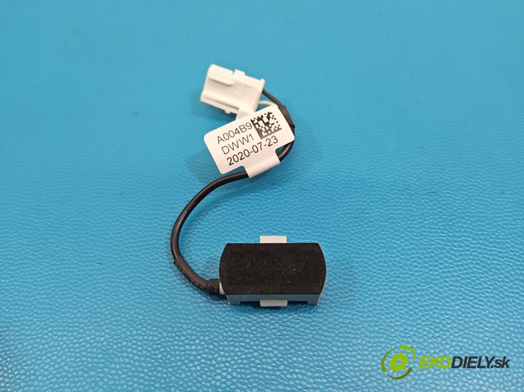 Citroen C5 Aircross 17-25 1.2 T 131 HP manual 96 kW 1199 cm3 5- Mikrofon: A004B9DWW1