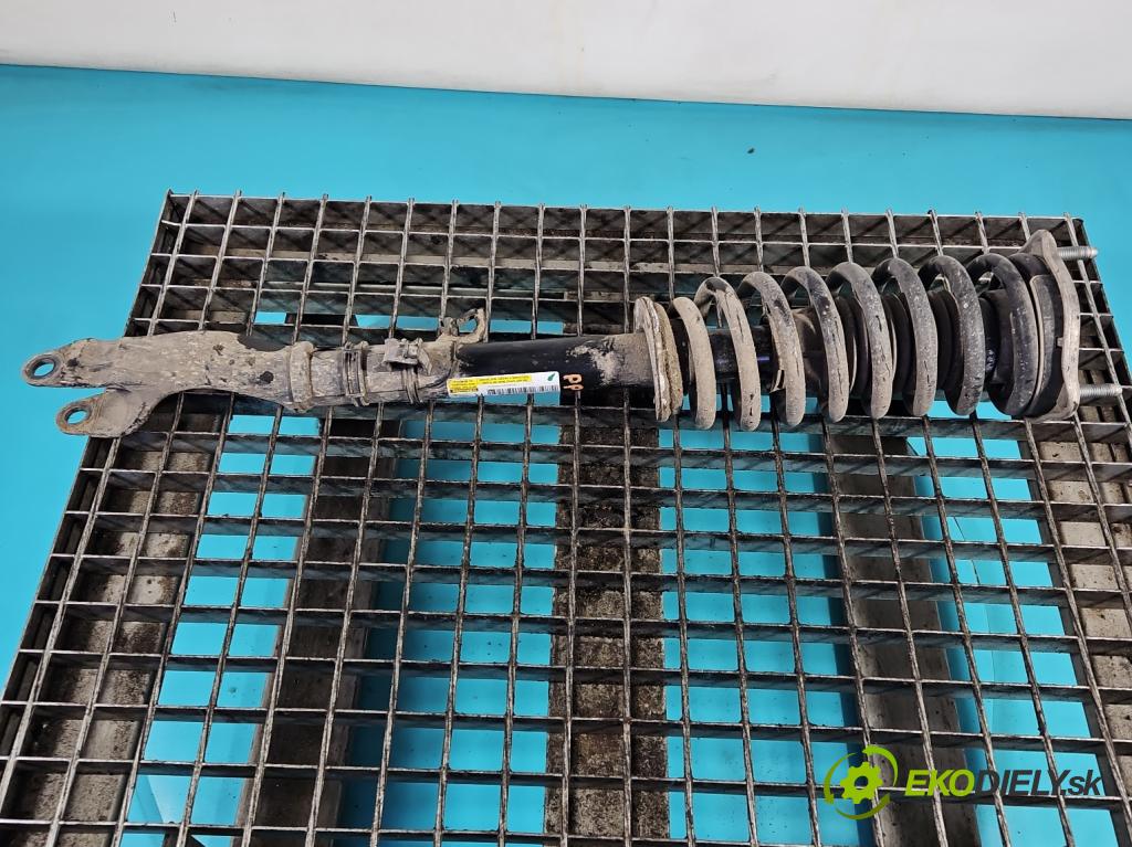 Mercedes E W213 2016-2023 2.0 CDI 194KM automatic 143 kW 1950 cm3 4- tlumič přední pravý A2133202866 (Klika dveří ostatní)