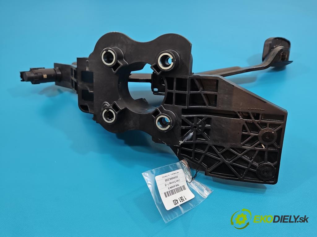 Citroen C5 Aircross 17-25 1.2 T 131 HP manual 96 kW 1199 cm3 5- pedále ostatné 9837001480