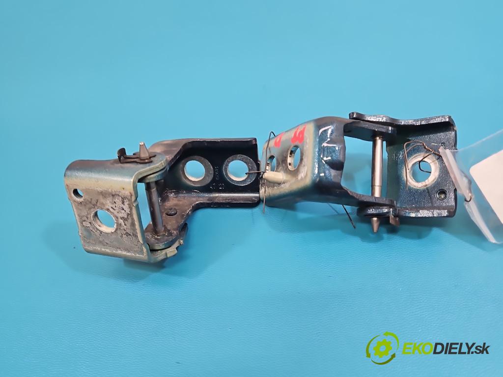 Citroen C5 Aircross 17-25 1.2 T 131 hp manual 96 kW 1199 cm3 5- Závěs: dveře zadní pravý