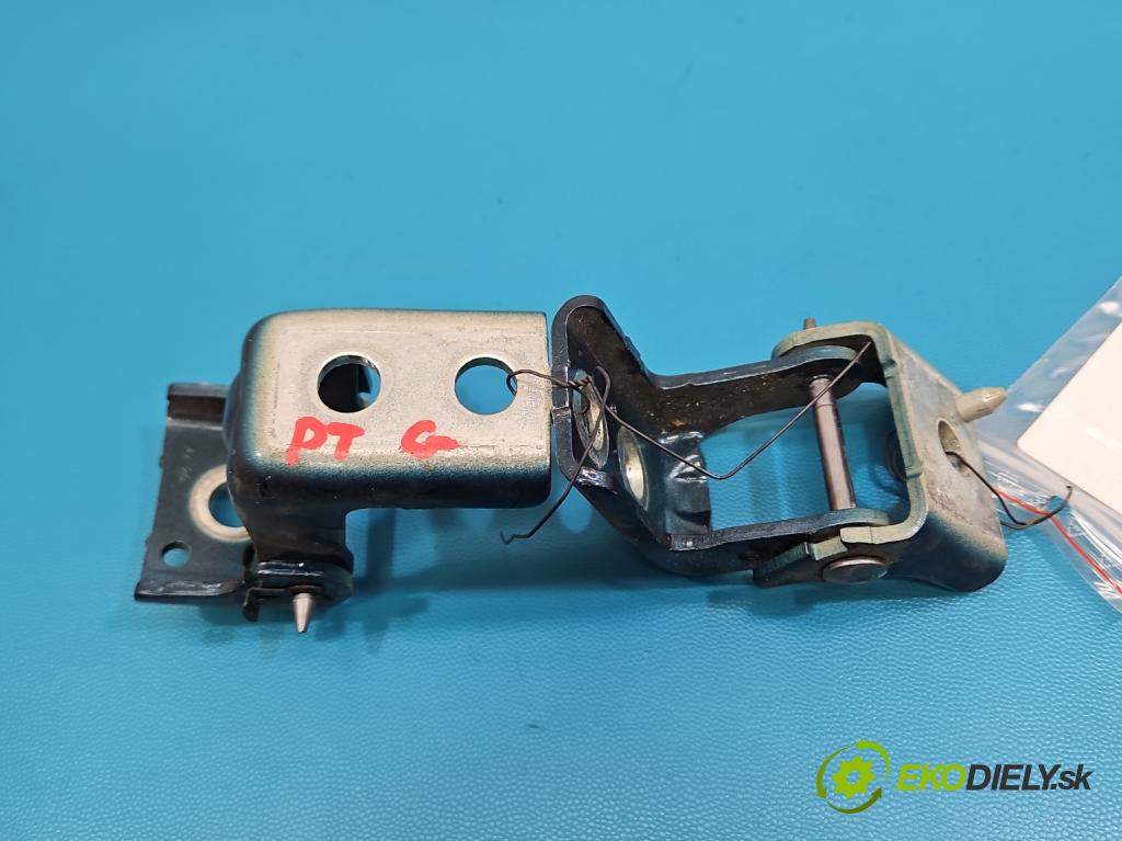 Citroen C5 Aircross 17-25 1.2 T 131 hp manual 96 kW 1199 cm3 5- Závěs: dveře zadní pravý