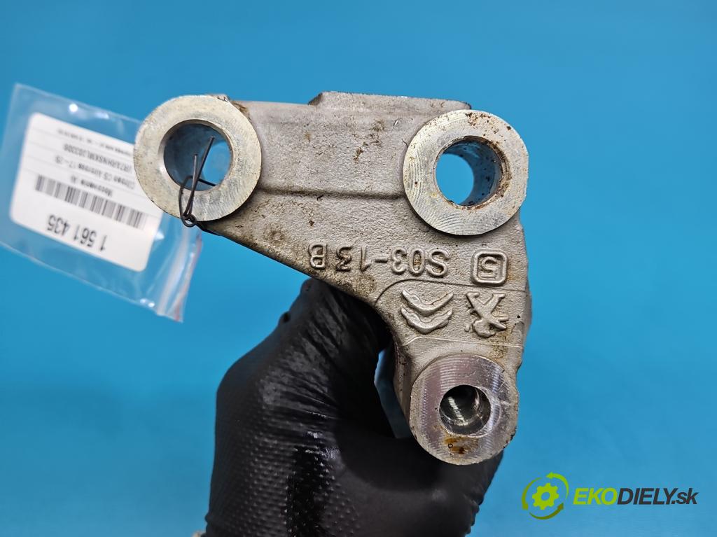 Citroen C5 Aircross 17-25 1.2 T 131 HP manual 96 kW 1199 cm3 5- Upevnenie: S03-13B