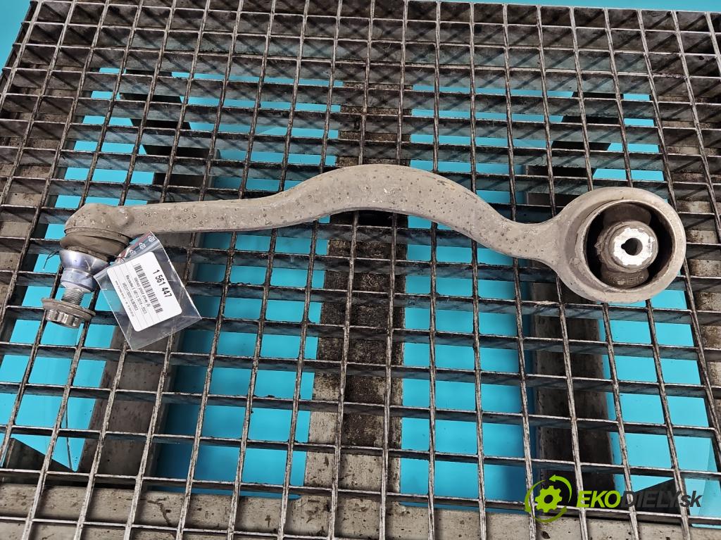 Mercedes E W213 2016-2023 2.0 CDI 194KM: automatic 143 kW 1950 cm3 4- predné pravý  (Kľučka dverí ostatné)