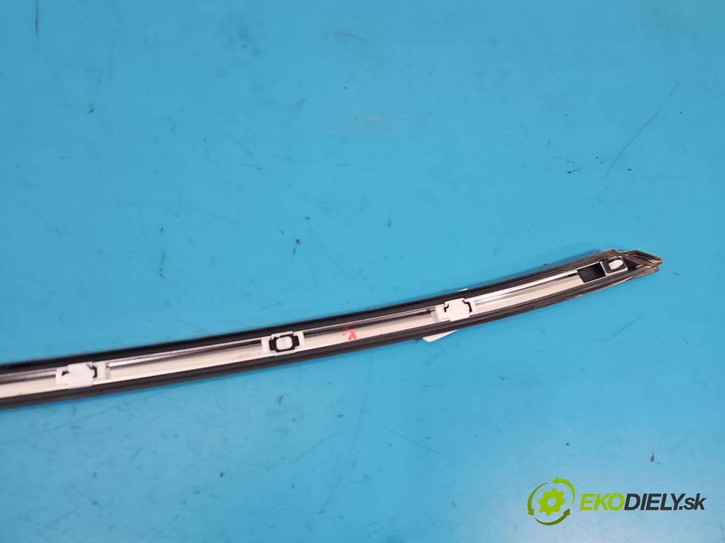 Citroen C5 Aircross 17-25 1.2 T 131 HP manual 96 kW 1199 cm3 5- lišta karoséria: ostatné