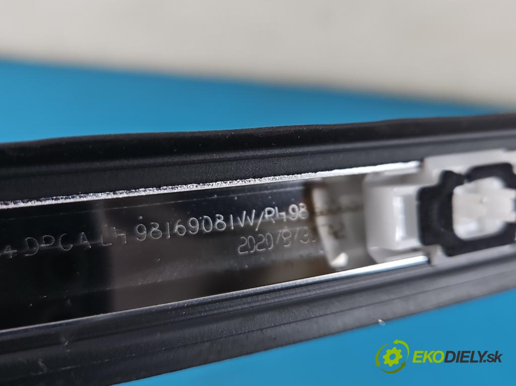 Citroen C5 Aircross 17-25 1.2 T 131 HP manual 96 kW 1199 cm3 5- lišta karoséria: ostatné