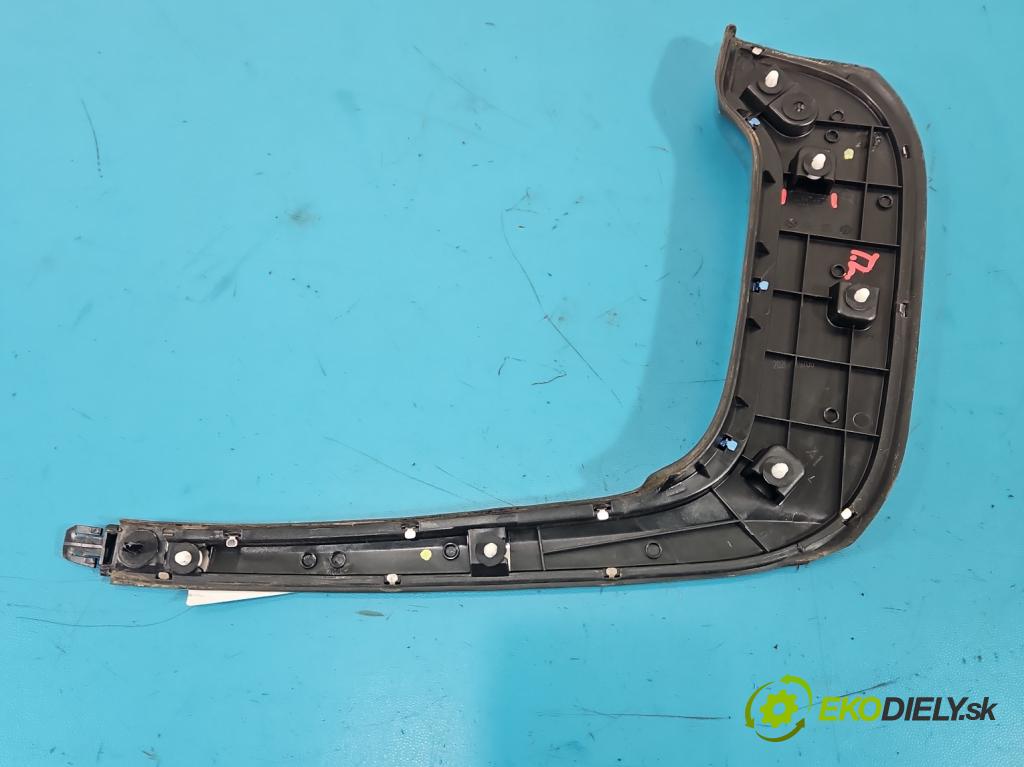 Citroen C5 Aircross 17-25 1.2 T 131 HP manual 96 kW 1199 cm3 5- lišta karoséria: ostatné