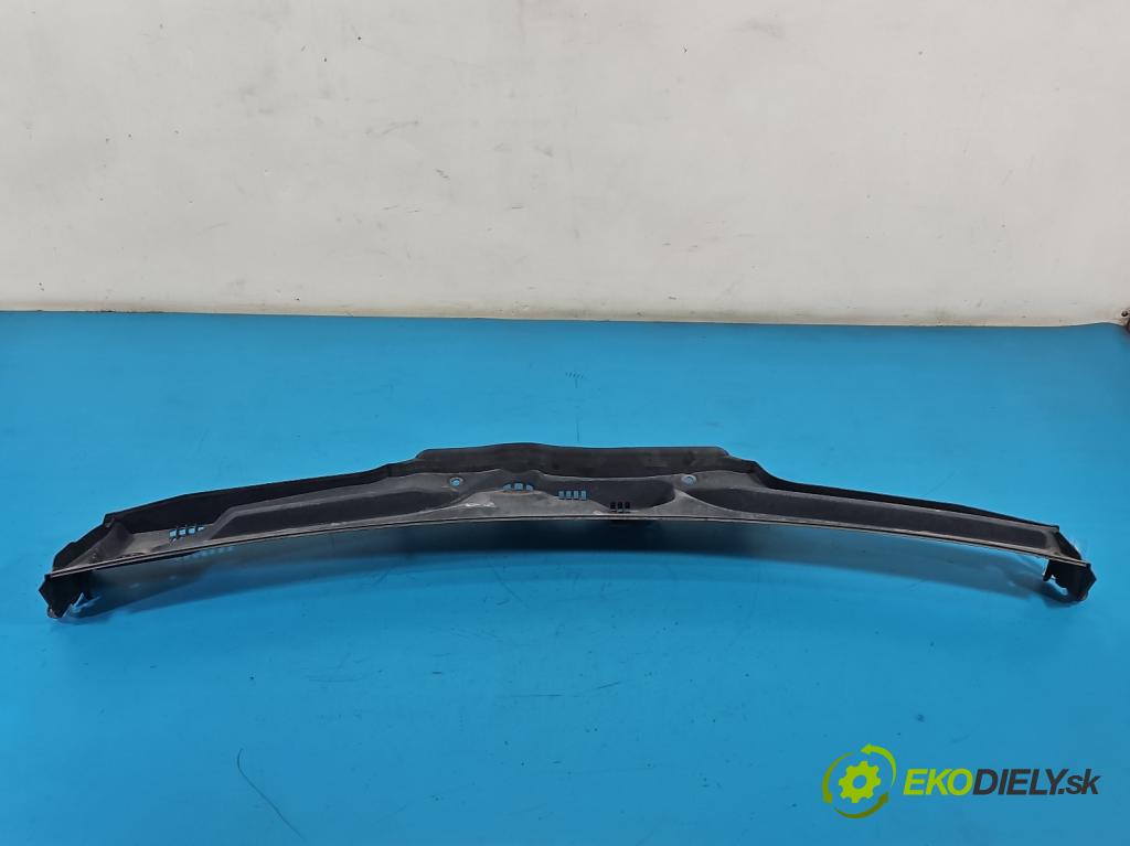 Mercedes E W213 2016-2023 2.0 CDI 194KM automatic 143 kW 1950 cm3 4- torpédo A2138308703 (Plast pod čelním sklem)