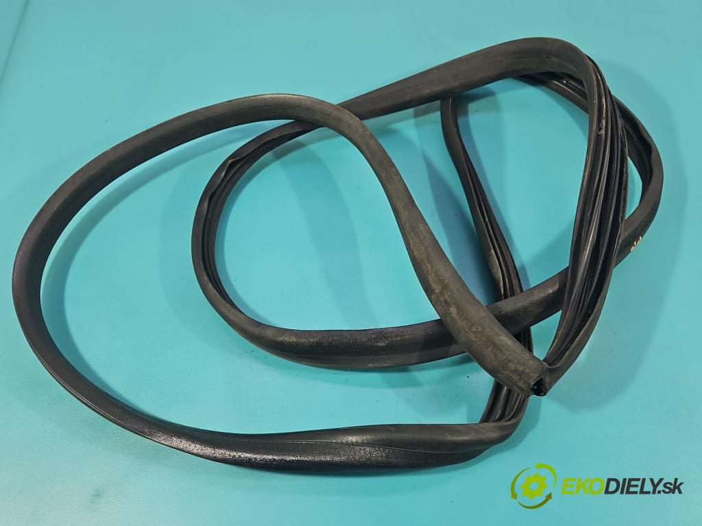 Dacia Dokker 2012- 1.6 16V 102 HP manual 75 kW 1598 cm3 5- Těsnění: dvere predné pravé 