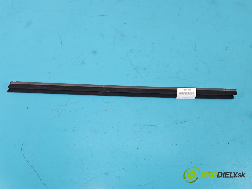 Mercedes E W213 2016-2023 2.0 CDI 194KM: automatic 143 kW 1950 cm3 4- Těsnění: dvere predné ľavé A2137250365