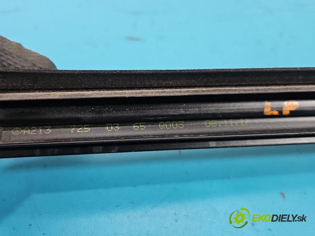 Mercedes E W213 2016-2023 2.0 CDI 194KM: automatic 143 kW 1950 cm3 4- Těsnění: dvere predné ľavé A2137250365