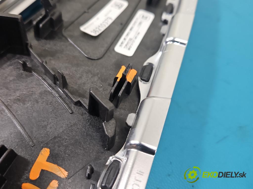 Mercedes E W213 2016-2023 2.0 CDI 194KM: automatic 143 kW 1950 cm3 4- lišta ozdobná vnitŕní: