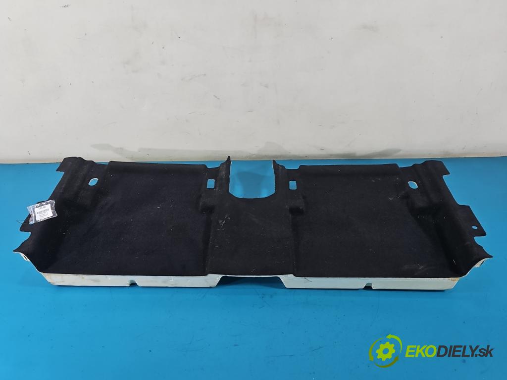 Citroen C5 Aircross 17-25 1.2 T 131 HP manual 96 kW 1199 cm3 5- koberec do auta ostatné 