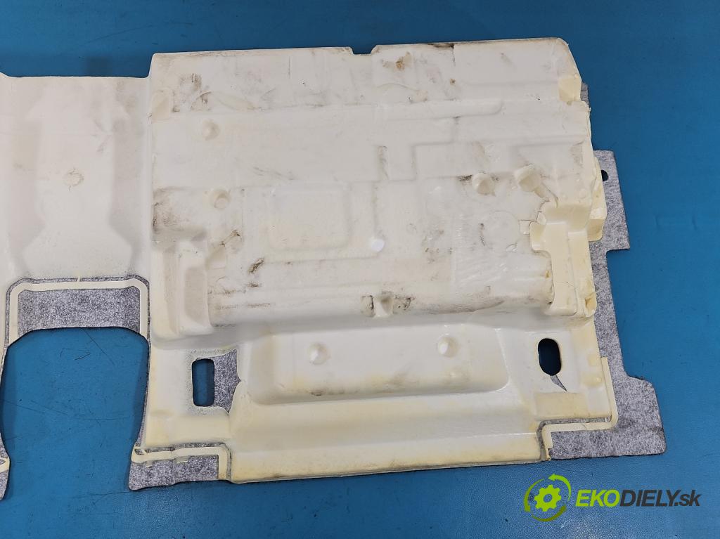 Citroen C5 Aircross 17-25 1.2 T 131 HP manual 96 kW 1199 cm3 5- koberec do auta ostatné