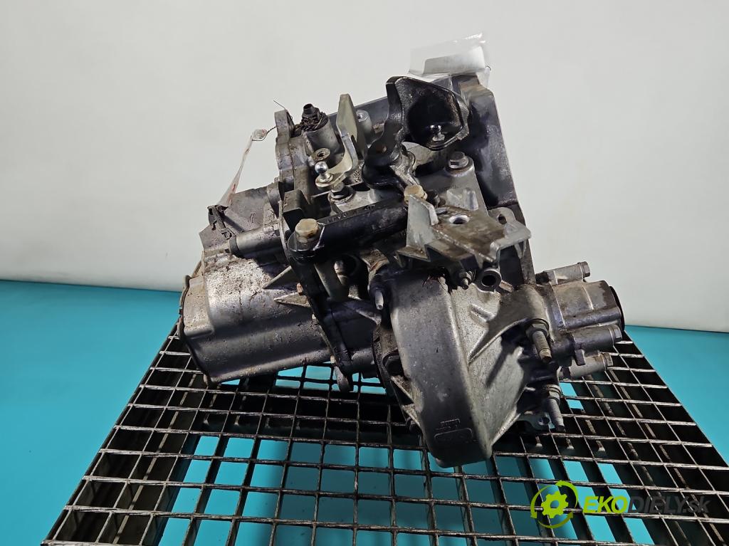 Citroen C5 Aircross 17-25 1.2 T 131 HP manual 96 kW 1199 cm3 5- prevodovka stupeň,rýchlosť manual 20R106