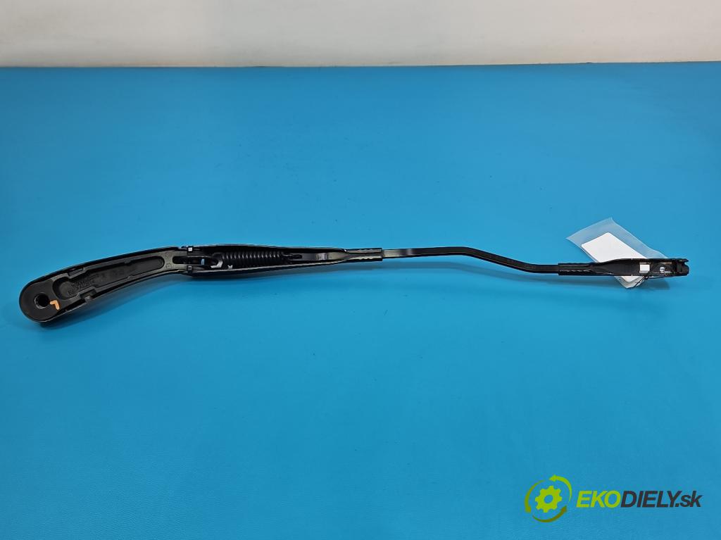 Mercedes E W213 2016-2023 2.0 CDI 194KM: automatic 143 kW 1950 cm3 4- rameno stieračov ľavé W000062232