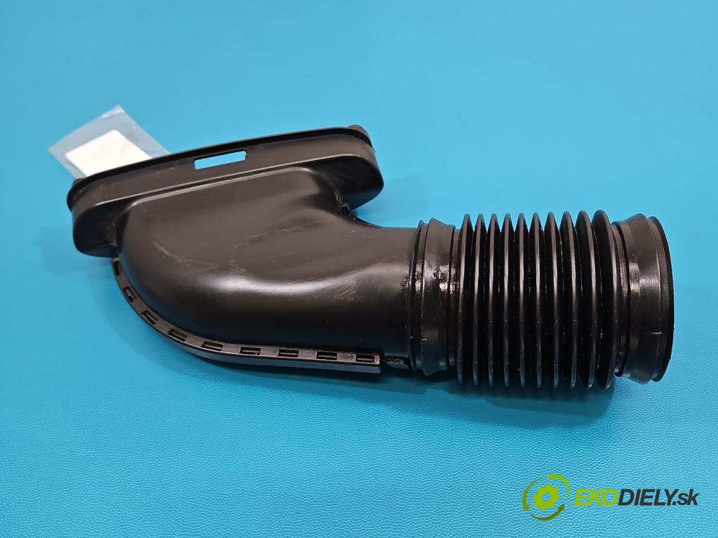 Mercedes E W213 2016-2023 2.0 CDI 194KM automatic 143 kW 1950 cm3 4- Vstup: vzduchu 72346507