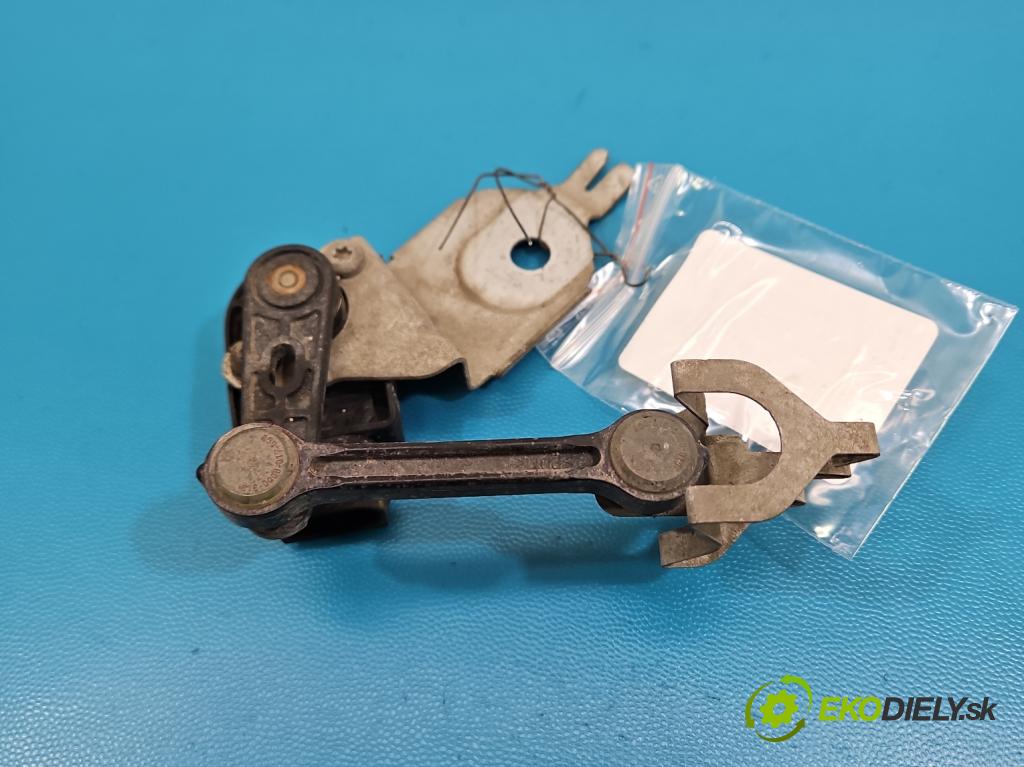 Mercedes E W213 2016-2023 2.0 CDI 194KM: automatic 143 kW 1950 cm3 4- snímač nastavenia xenon A0009053704 (Snímač)