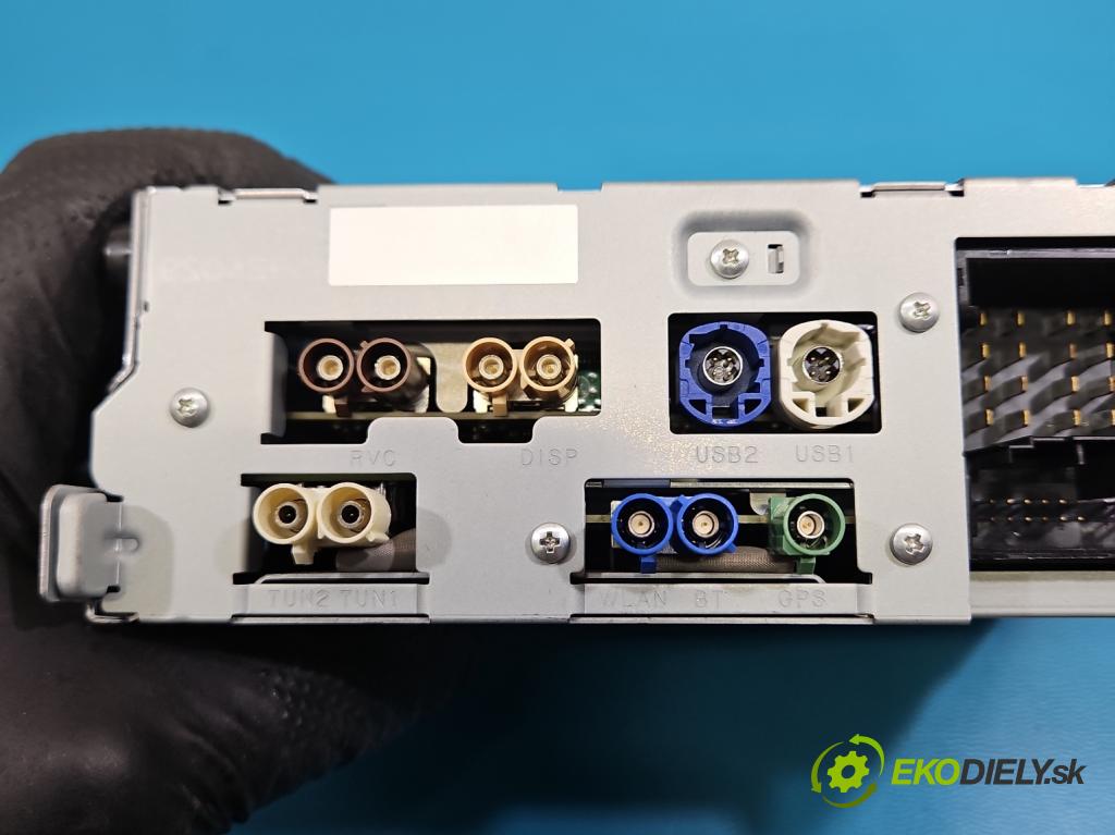 Mercedes E W213 2016-2023 2.0 CDI 194KM: automatic 143 kW 1950 cm3 4- Radio originál A2139003921