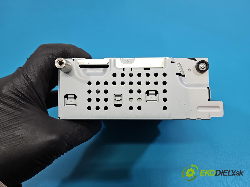 Mercedes E W213 2016-2023 2.0 CDI 194KM: automatic 143 kW 1950 cm3 4- Radio originál A2139003921