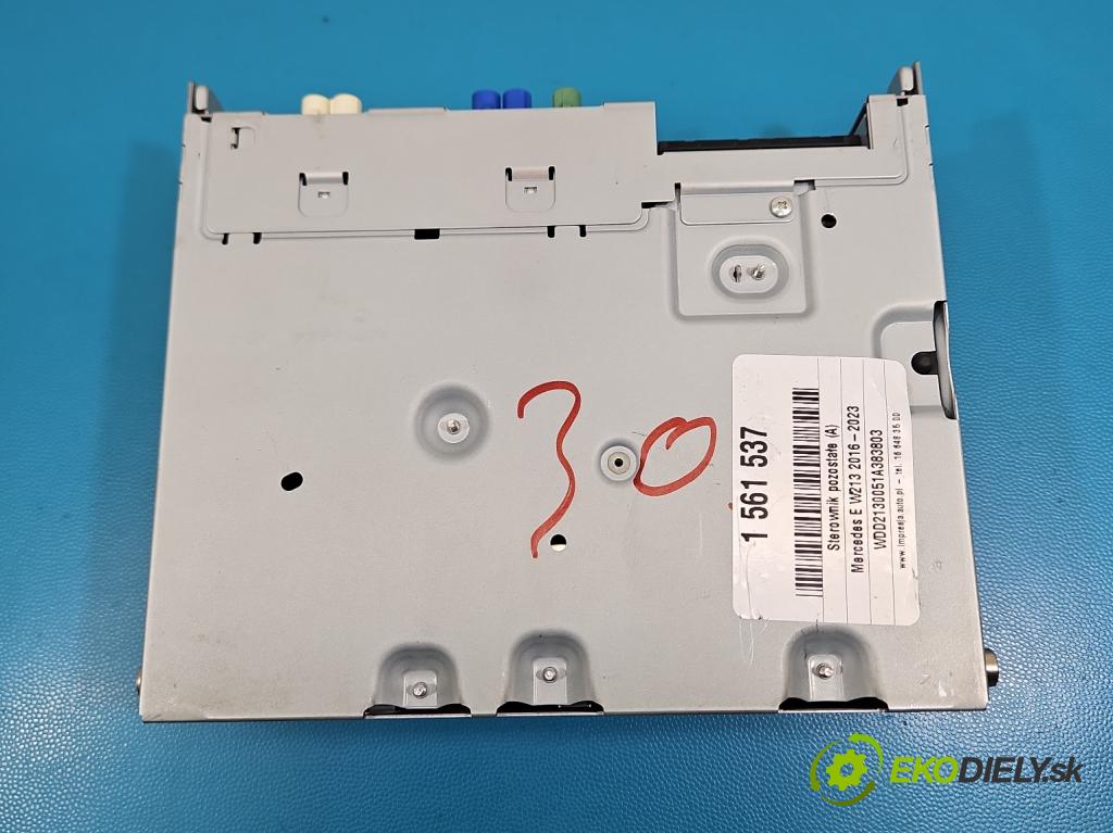 Mercedes E W213 2016-2023 2.0 CDI 194KM: automatic 143 kW 1950 cm3 4- Radio originál A2139003921