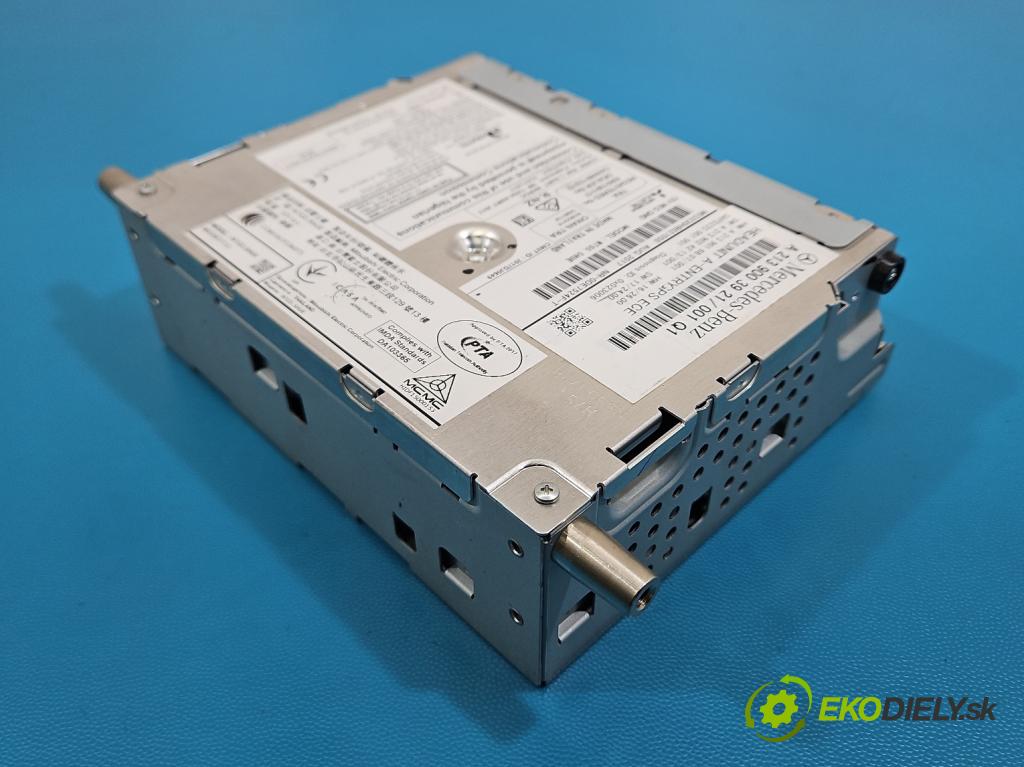 Mercedes E W213 2016-2023 2.0 CDI 194KM: automatic 143 kW 1950 cm3 4- Radio originál A2139003921