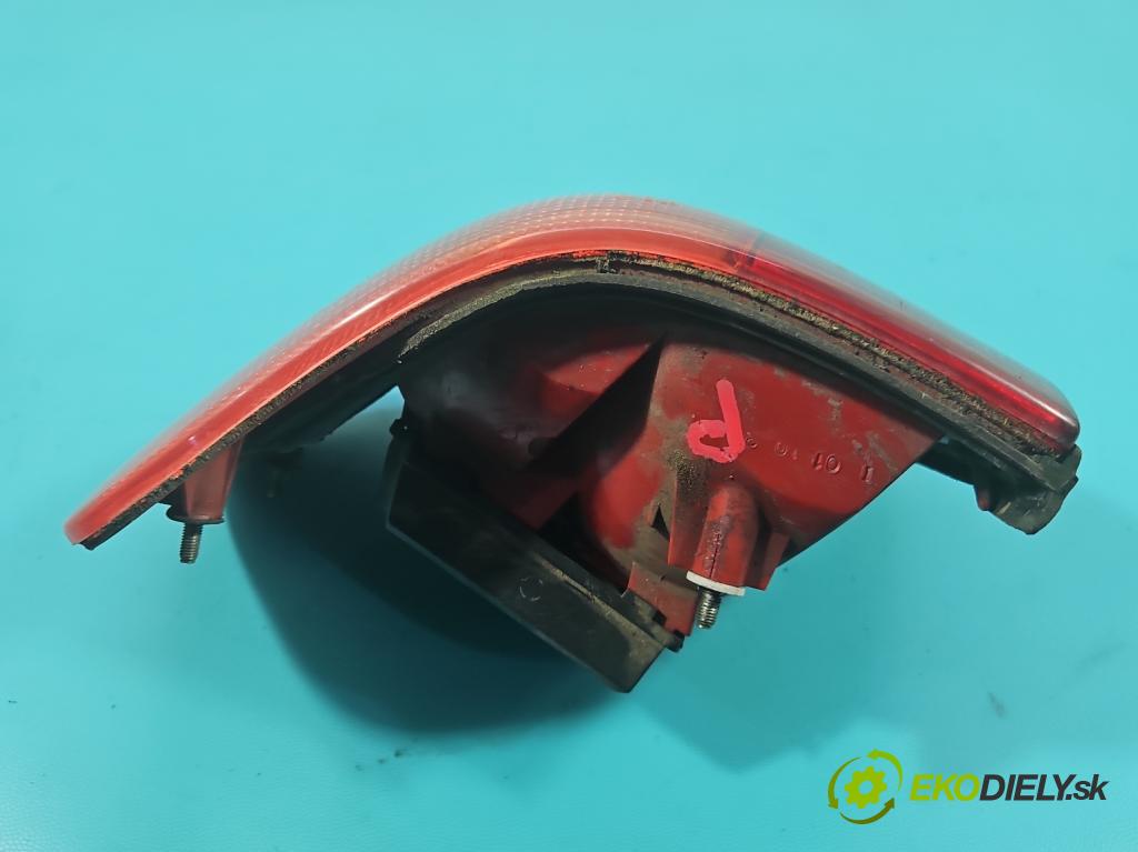 Audi 80 B4 1991-1994 2.0 8V 90 HP manual 66 kW 1984 cm3 4- svetlo / reflektor zadné pravé  (Kľučka dverí ostatné)