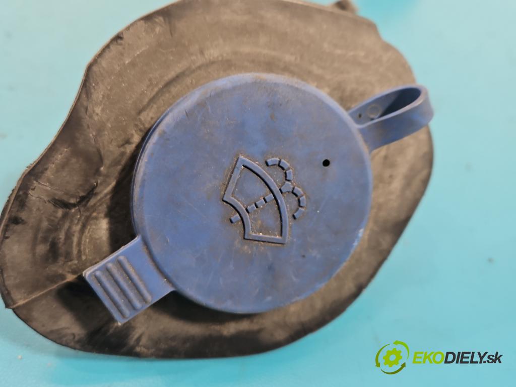 Mercedes E W213 2016-2023 2.0 CDI 194KM: automatic 143 kW 1950 cm3 4- nádržka tekutina: ostrekovačov A2058600860