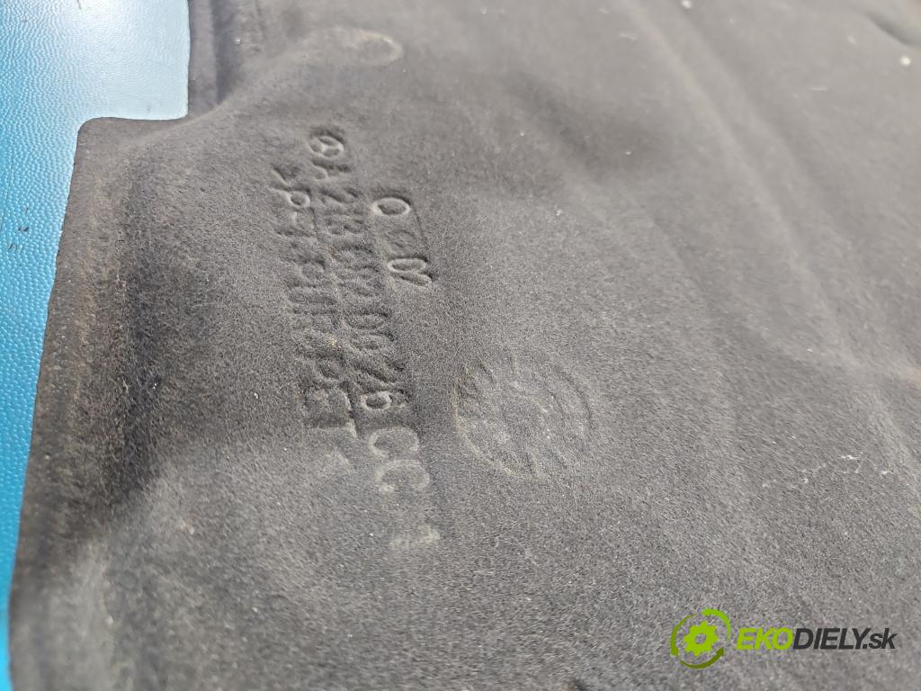 Mercedes E W213 2016-2023 2.0 CDI 194KM automatic 143 kW 1950 cm3 4- zvuková izolace kapoty A2136820026CC