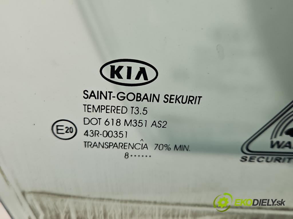 Kia Ceed I 2006-2012 1.4 16V 105 HP manual 77 kW 1396 cm3 3- sklo dvere predné pravé