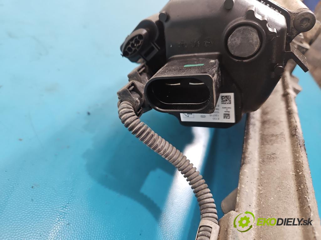 Opel Insignia A 2008-2017 2.0 cdti 170 hp manual 125 kW 1956 cm3 4- řízení volant P22943370