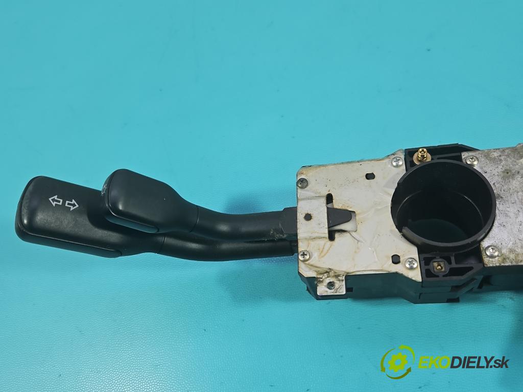 Audi 80 B4 1991-1994 2.0 8V 90 HP manual 66 kW 1984 cm3 4- prepínač komplex: 4A0953503 (Prepínacie páčky pod volantom)