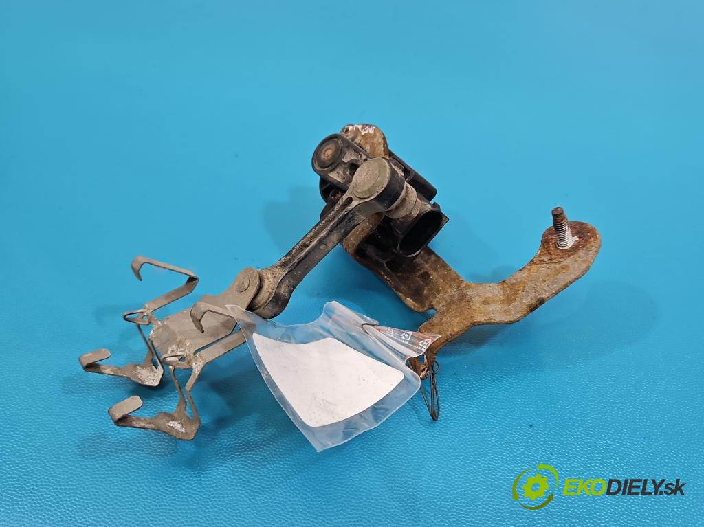 Mercedes E W213 2016-2023 2.0 CDI 194KM automatic 143 kW 1950 cm3 4- snímač nastavení xenon A0009053704 (Snímač)