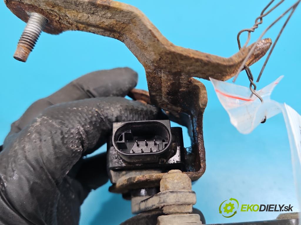 Mercedes E W213 2016-2023 2.0 CDI 194KM automatic 143 kW 1950 cm3 4- snímač nastavení xenon A0009053704 (Snímač)