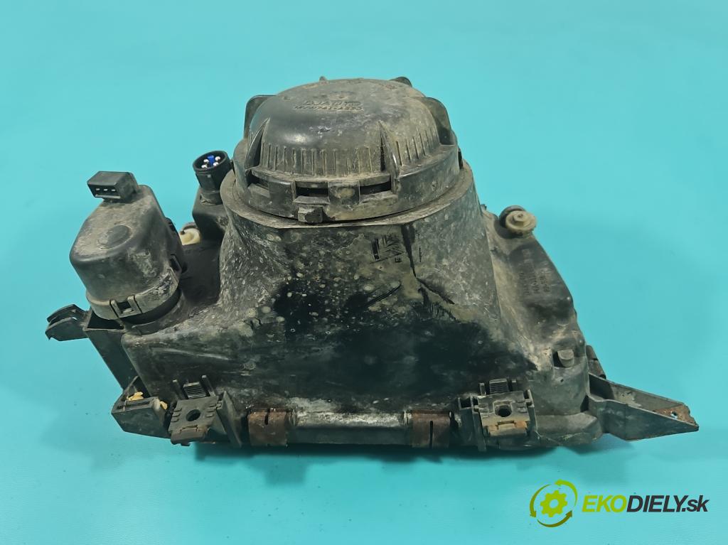 Audi 80 B4 1991-1994 2.0 8V 90 HP manual 66 kW 1984 cm3 4- Reflektor: ľavý  (Kľučka dverí ostatné)