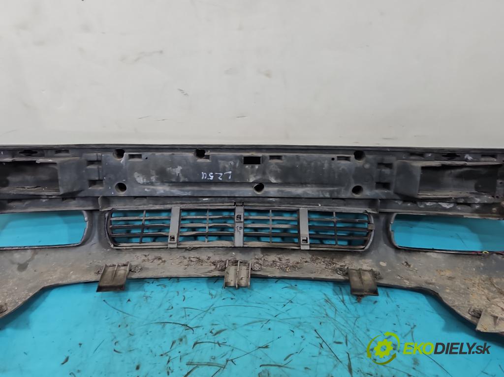 Audi 80 B4 1991-1994 2.0 8V 90 HP manual 66 kW 1984 cm3 4- nárazník predné  (Kľučka dverí ostatné)