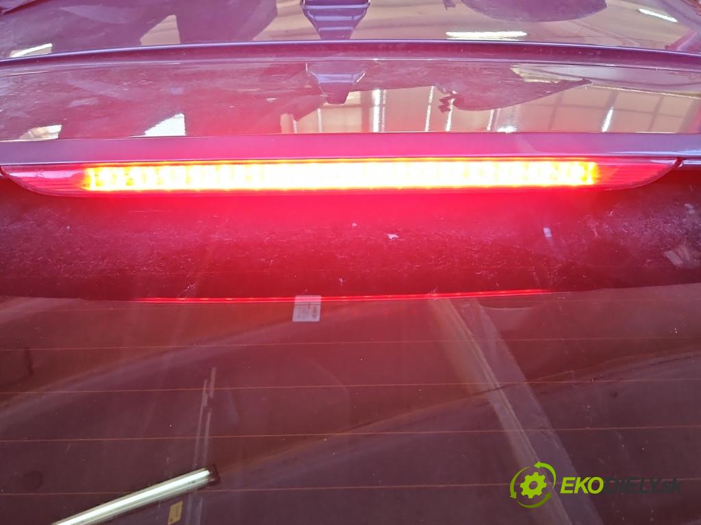 Hyundai I30 III 2016- 1.6 crdi 116 hp manual 85 kW 1598 cm3 5- světlo: 