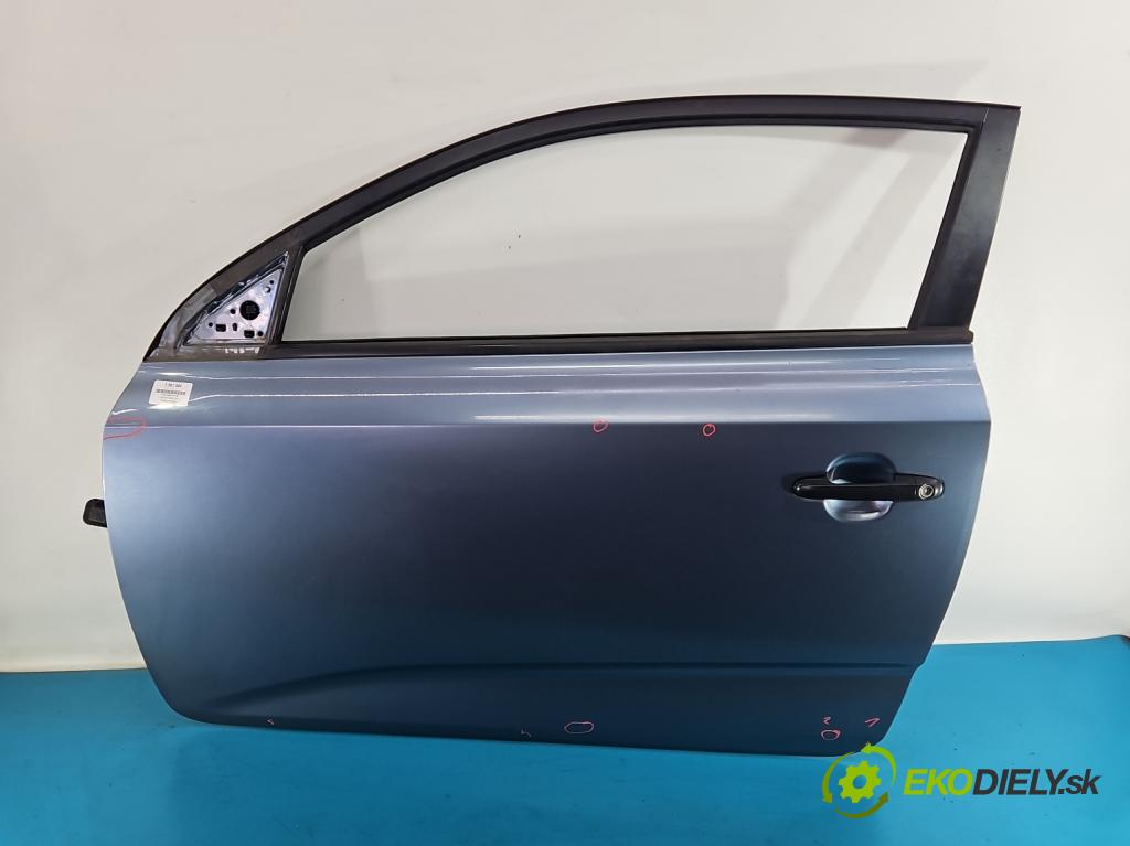 Kia Ceed I 2006-2012 1.4 16V 105 HP manual 77 kW 1396 cm3 3- dvere predné ľavé  (Kľučka dverí ostatné)