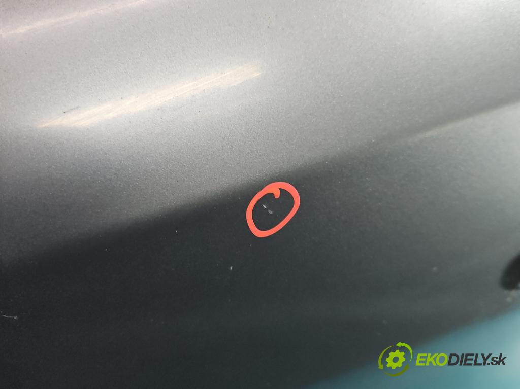 Kia Ceed I 2006-2012 1.4 16V 105 HP manual 77 kW 1396 cm3 3- dvere predné ľavé  (Kľučka dverí ostatné)