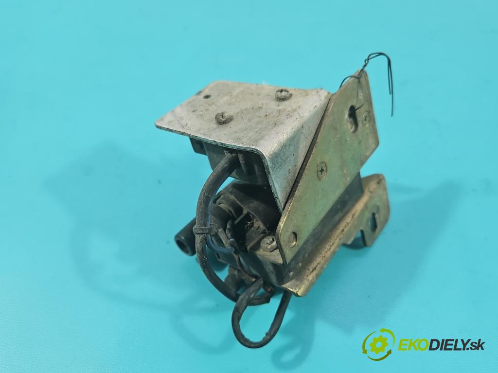 Audi 80 B4 1991-1994 2.0 8V 90 hp manual 66 kW 1984 cm3 4- cívka zapalovací  (Zážehová cívka)